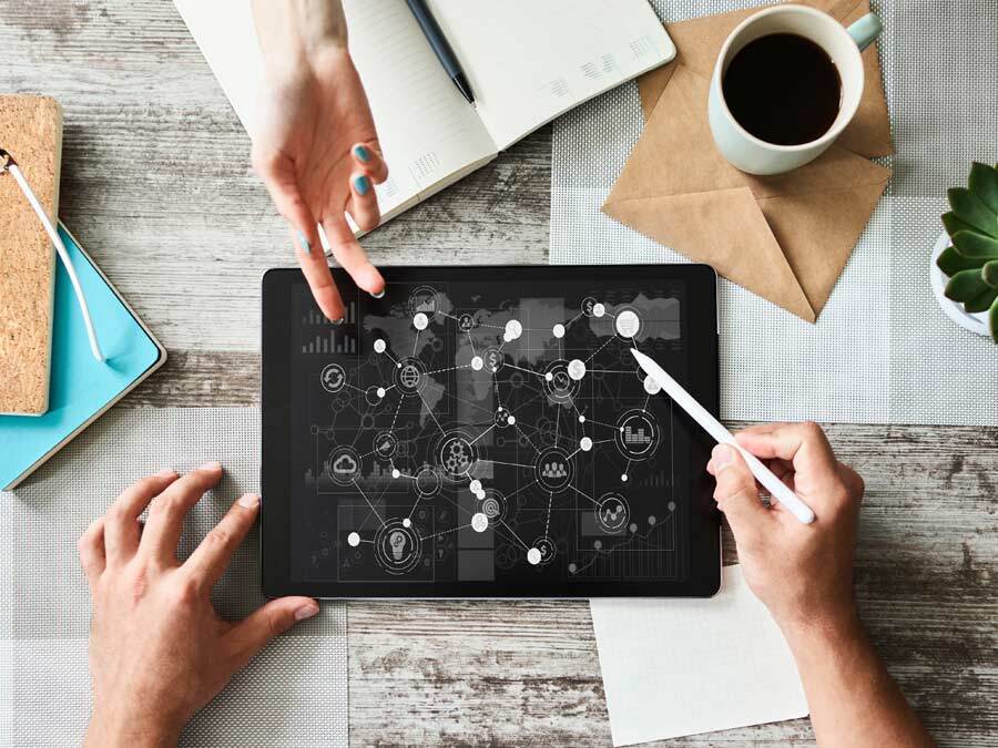 Ein Tablet, welches zum professionellen Community Management genutzt wird.